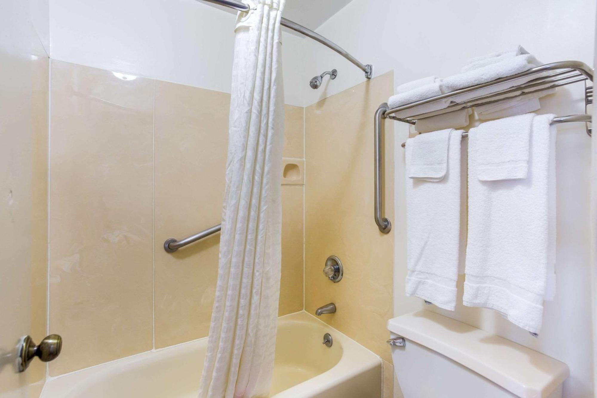Econo Lodge Lebanon Dış mekan fotoğraf